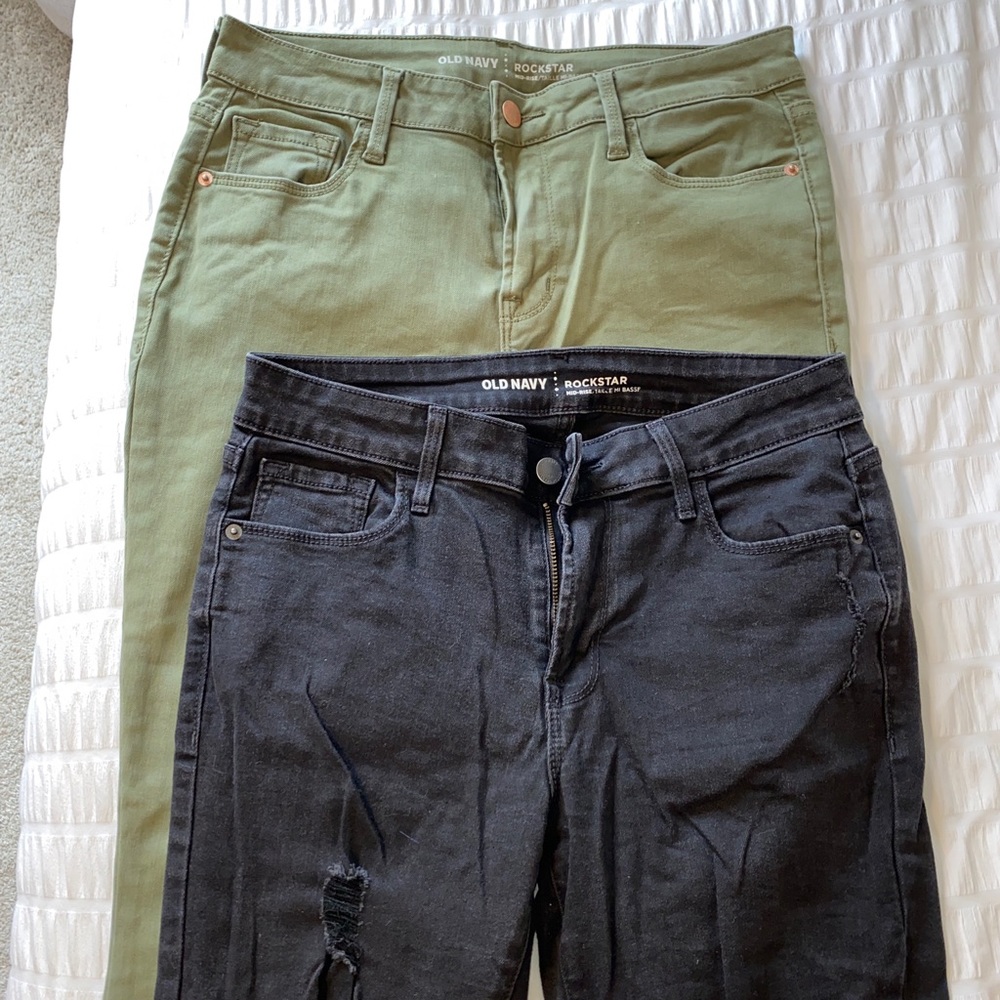 Two (2) pairs Old Navy size 8 skinny jeans - green and black